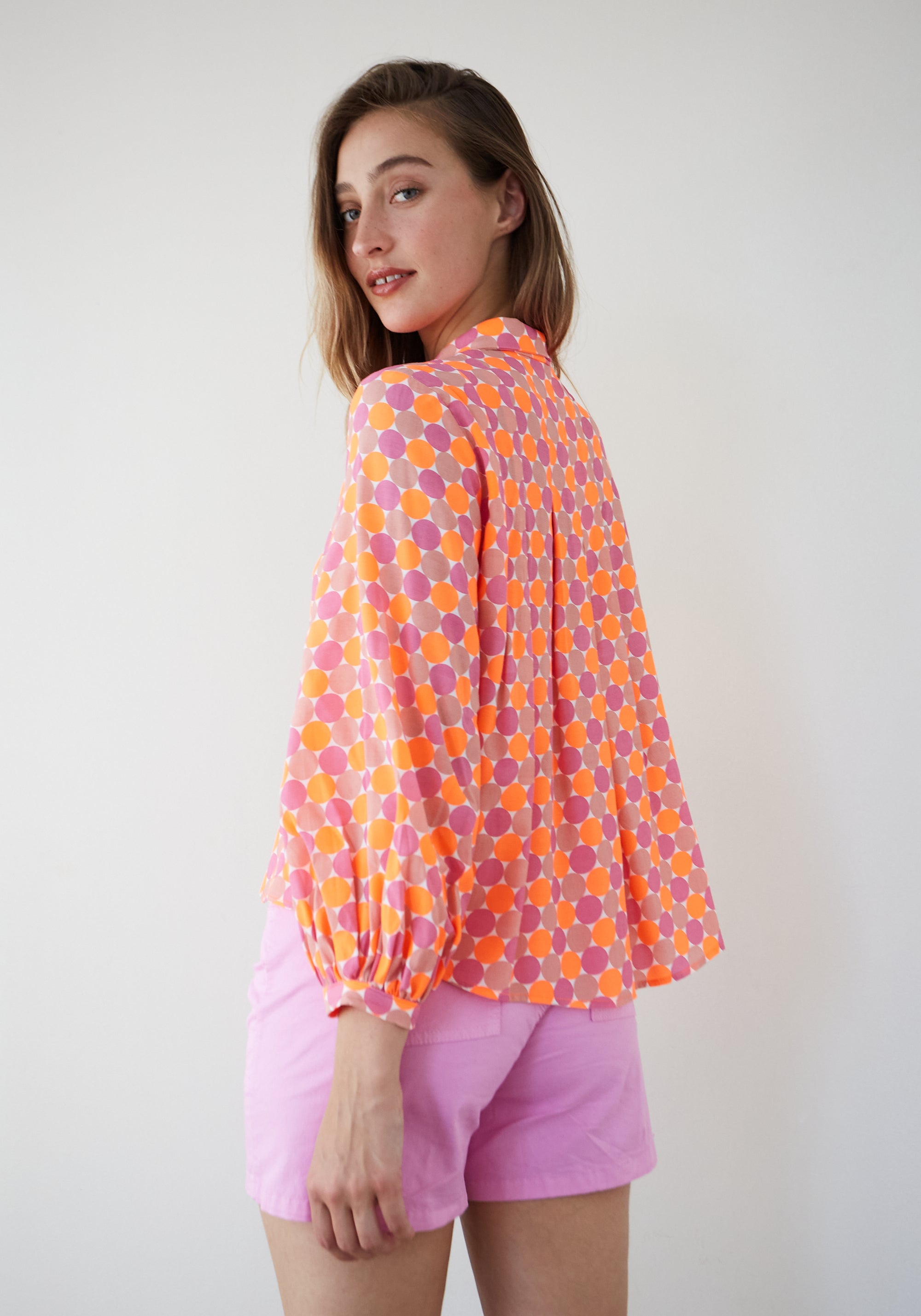 Coral Dots Magia Shirt