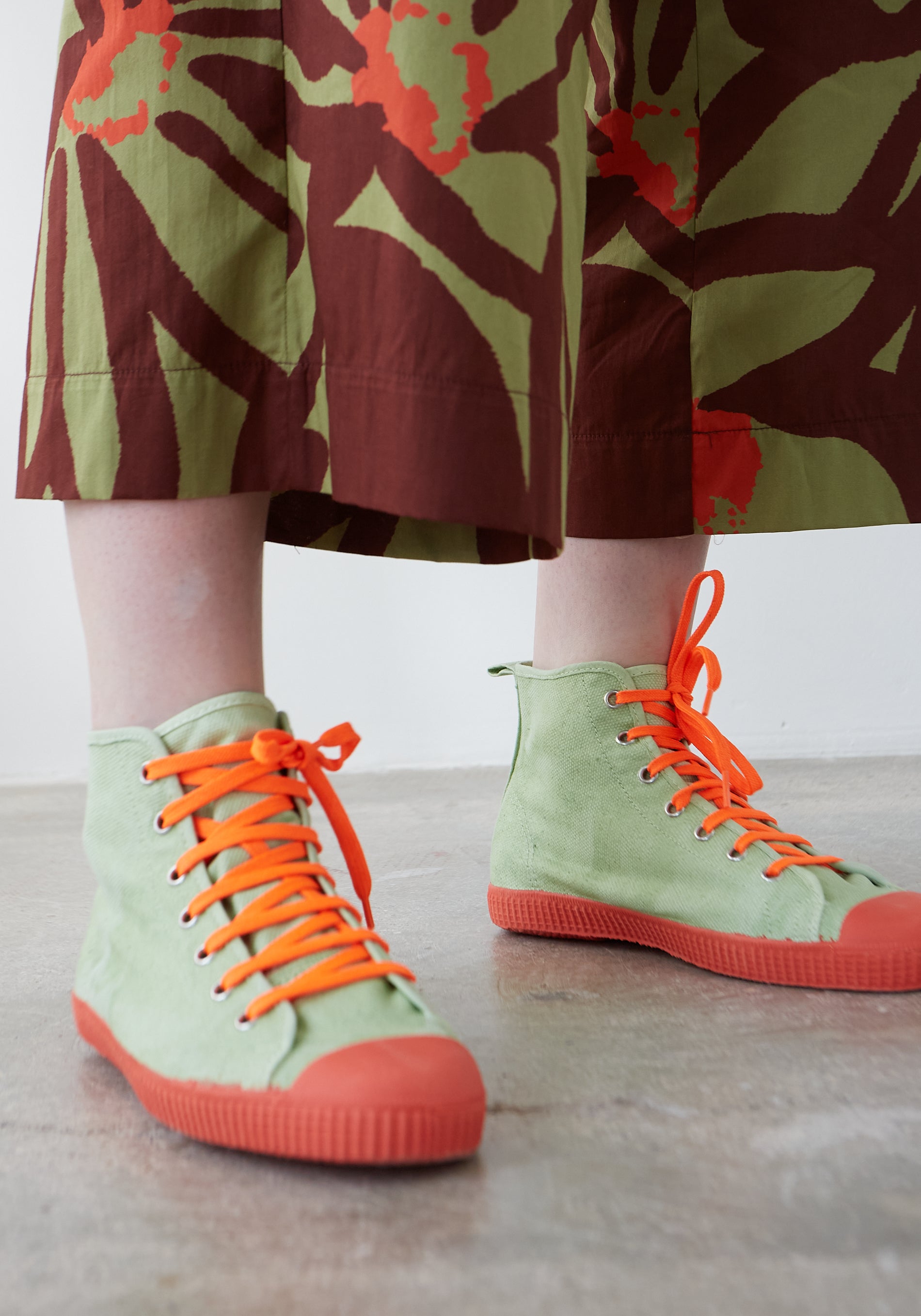 High Green Sneakers (Order one size up)